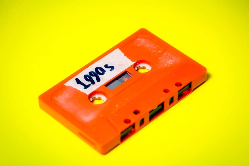 Throwback: 12-Bedroom Accessories ‘90s Kids Will Remember